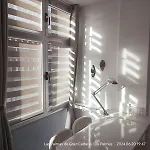 With One In Privileged Place In Vibrant And Cosmopolitan Appartement *