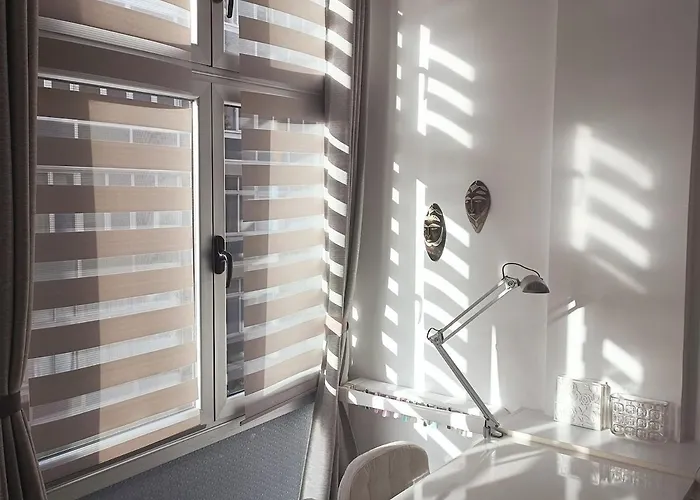 With One In Privileged Place In Vibrant And Cosmopolitan Apartman *