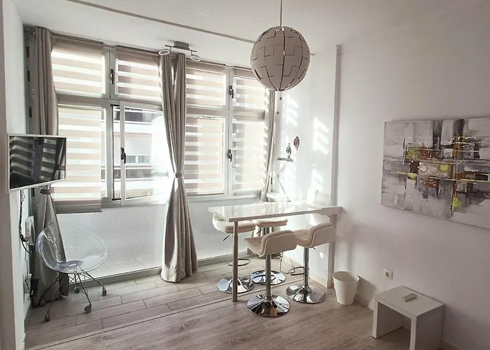 With One In Privileged Place In Vibrant And Cosmopolitan Apartment *